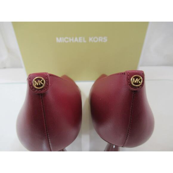 Michael Kors Clara Mid Heel Pointed toe Pump Mulberry Leather - Picture 7 of 9